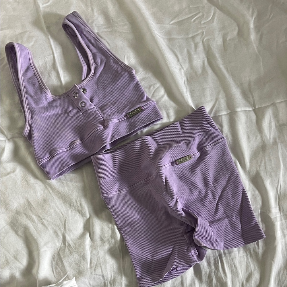 Bombshell Sportswear Lavender Snap Seamless Set